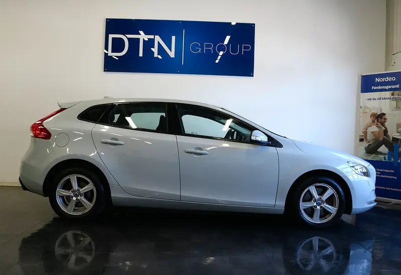Volvo V40 2013