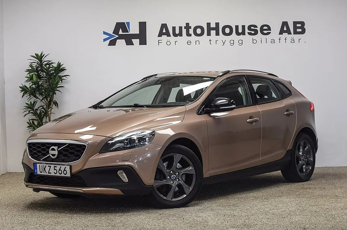 Volvo V40 2014