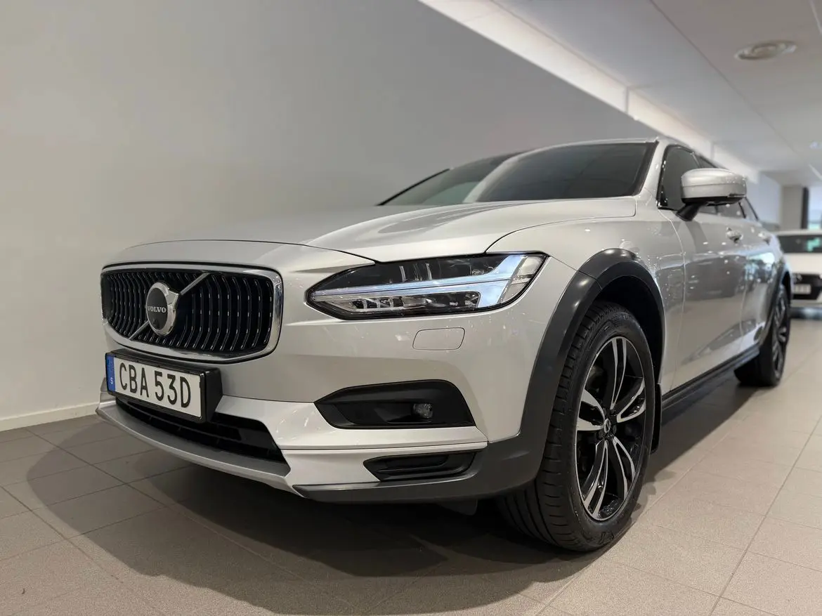 Volvo V90 2021