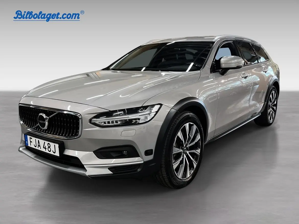 Volvo V90 2024