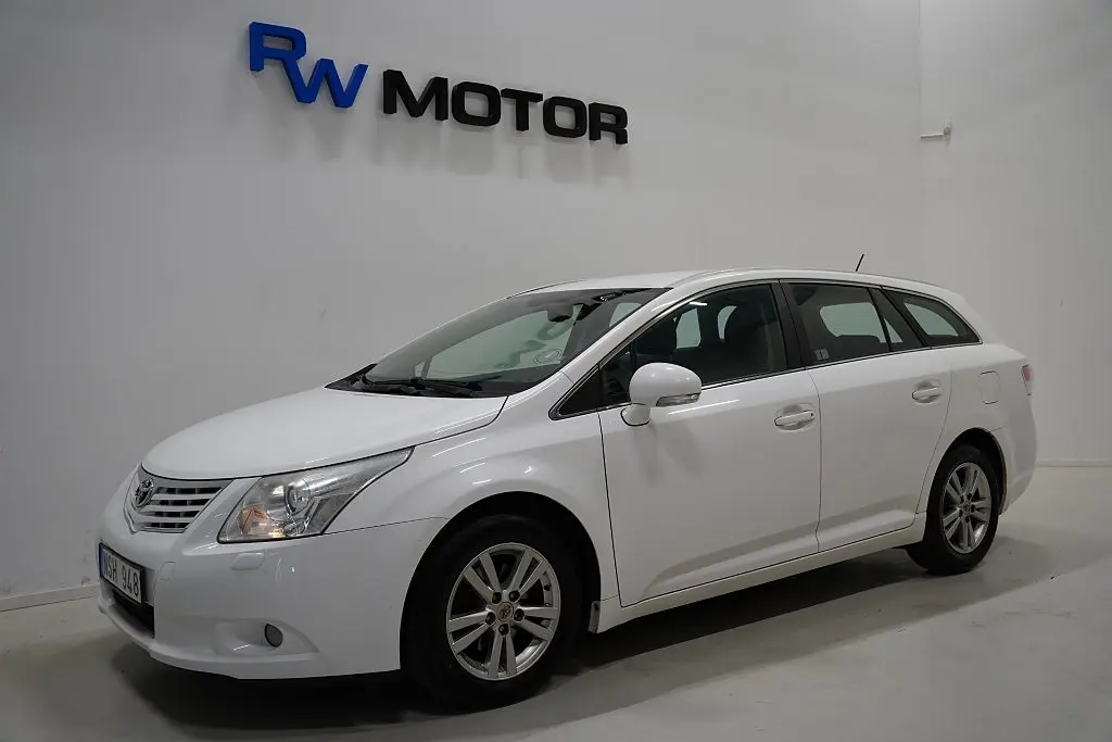 Toyota Avensis 2010