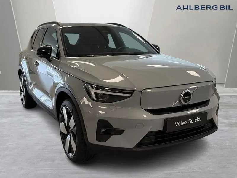 Volvo EX40 2025
