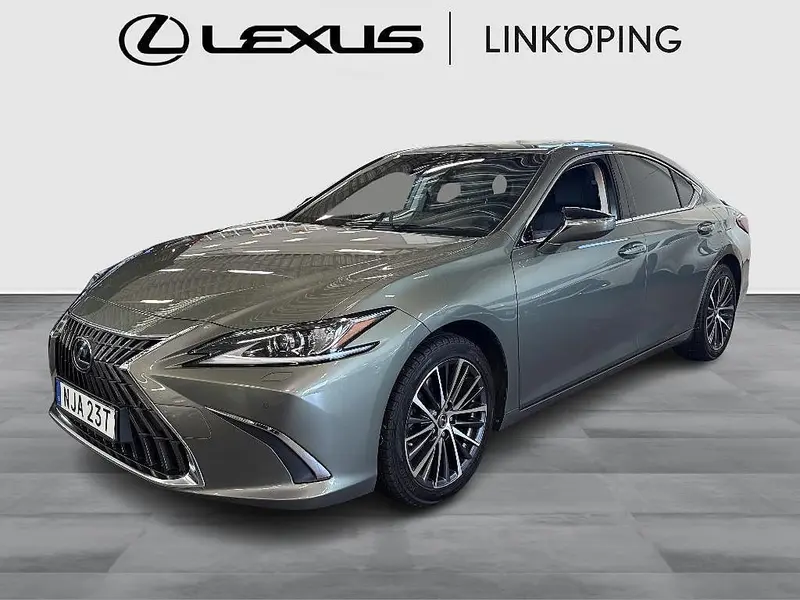 Lexus ES 2023