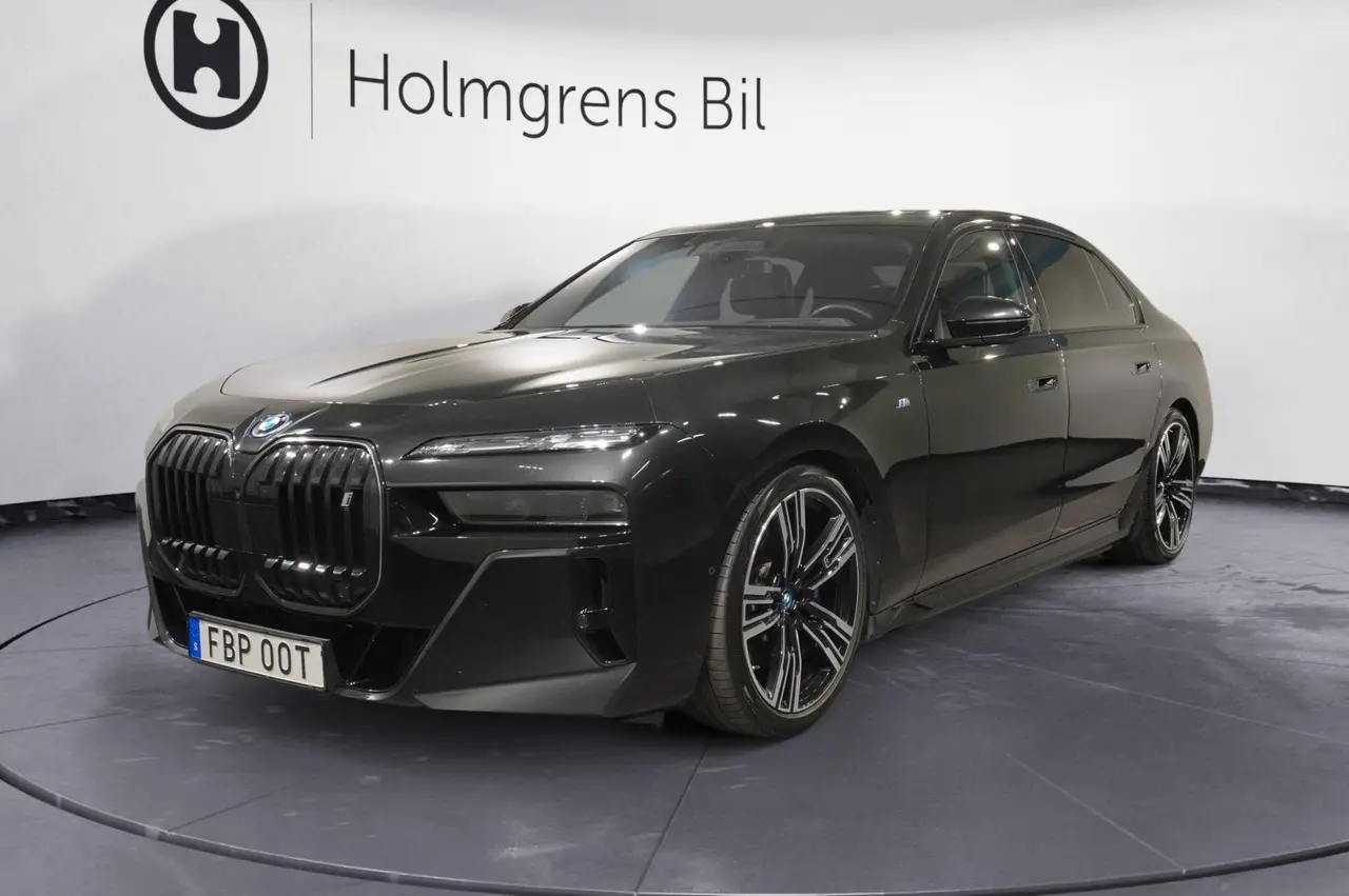 BMW i7 2023