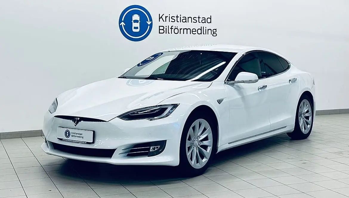 Tesla Model S 2016