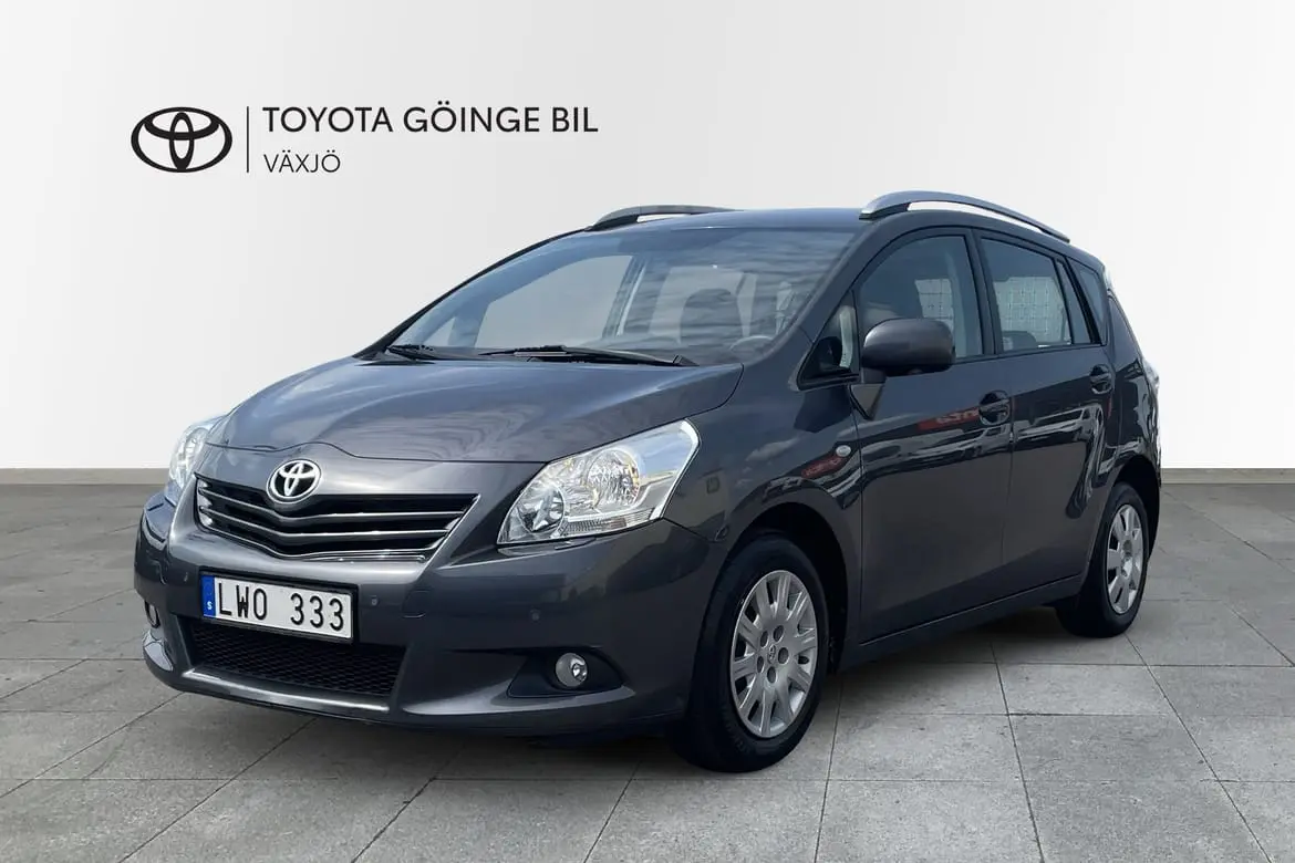 Toyota Verso 2011