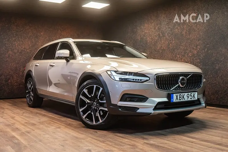 Volvo V90 2023