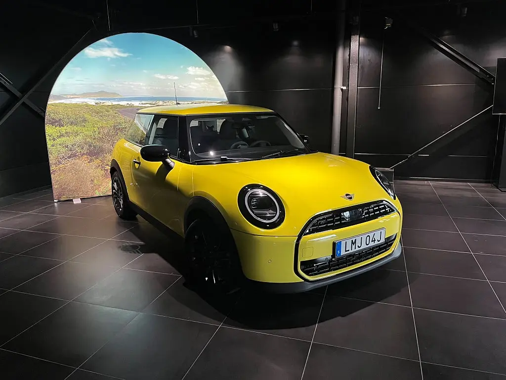 MINI Cooper 2025