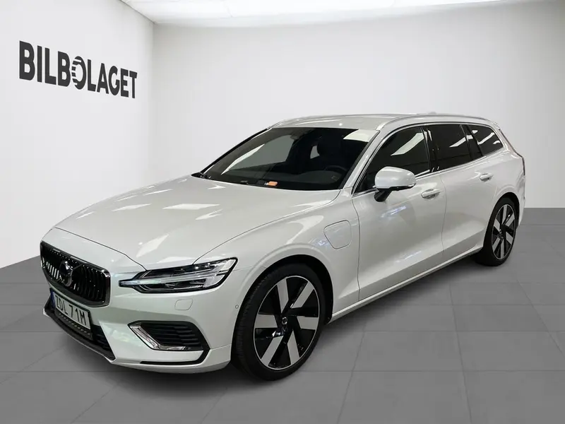 Volvo V60 2025
