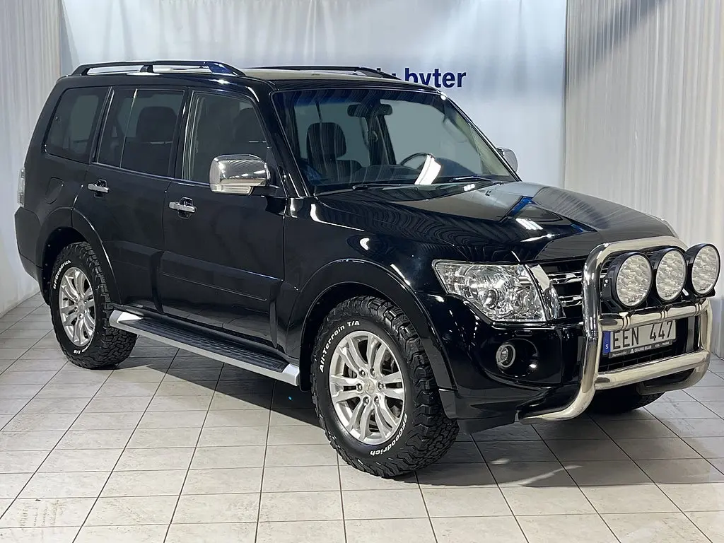 Mitsubishi Pajero 2014