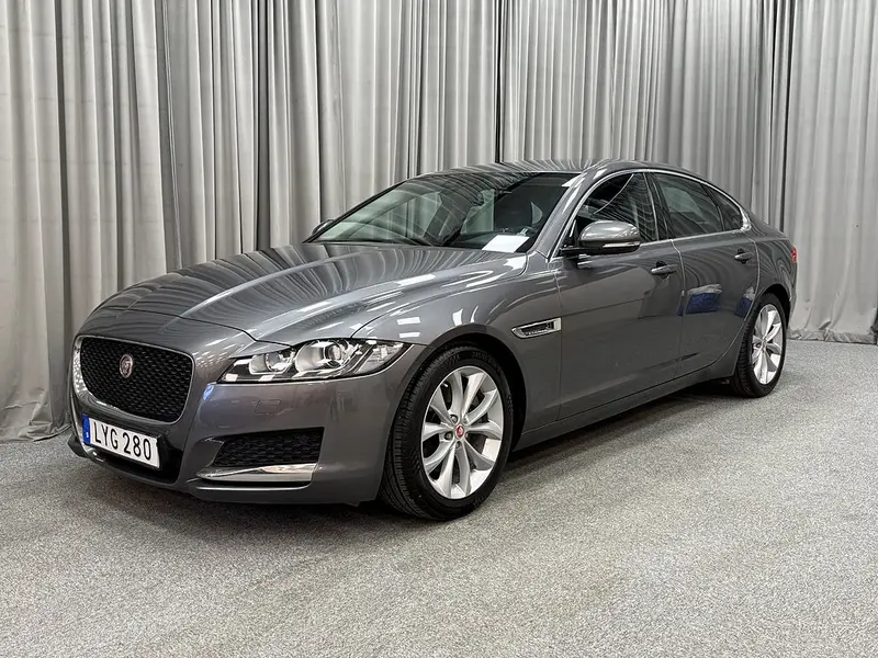 Jaguar XF 2016