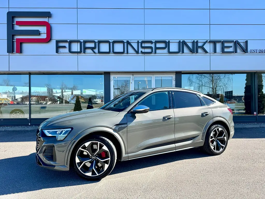 Audi e-tron 2024
