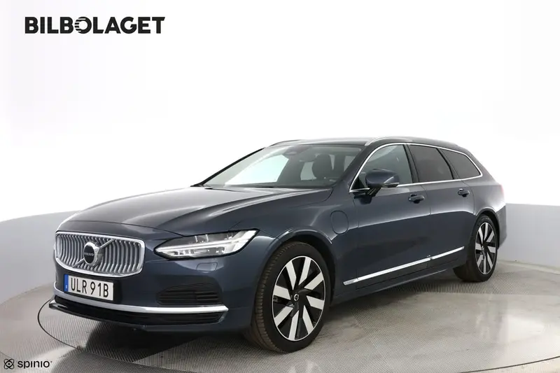 Volvo V90 2025