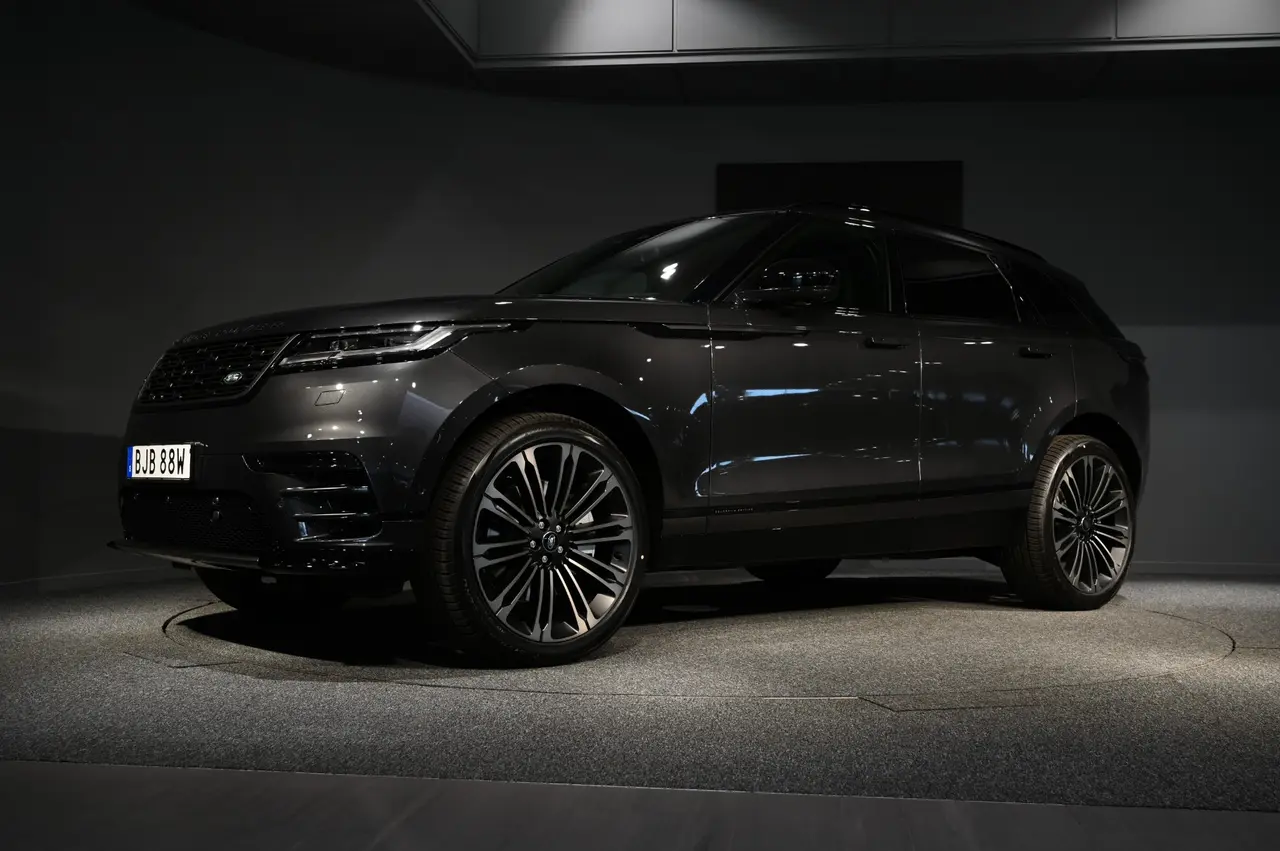 Land Rover Range Rover Velar 2026