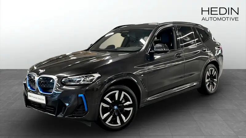BMW iX3 2023