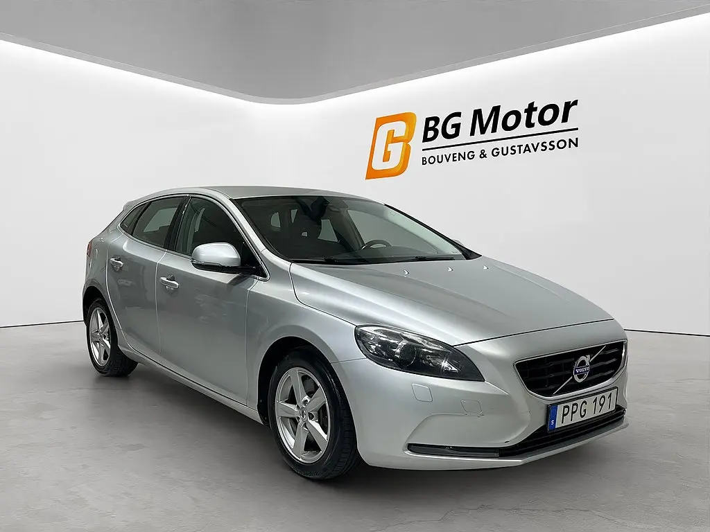 Volvo V40 2014