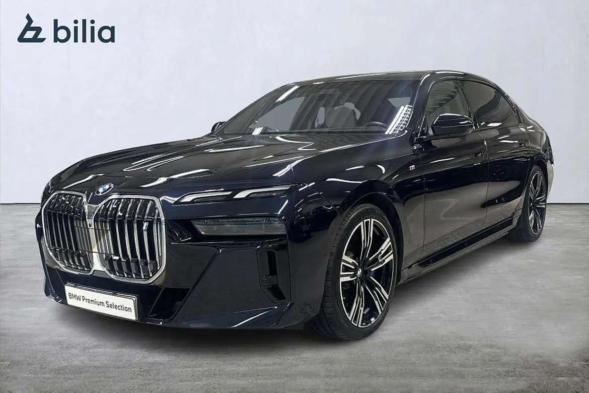 BMW i7 2024