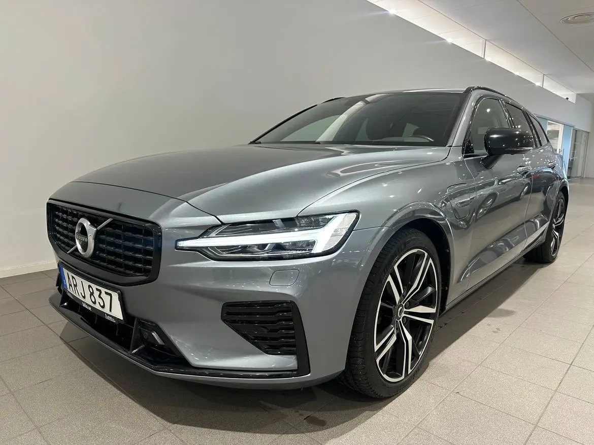 Volvo V60 2021