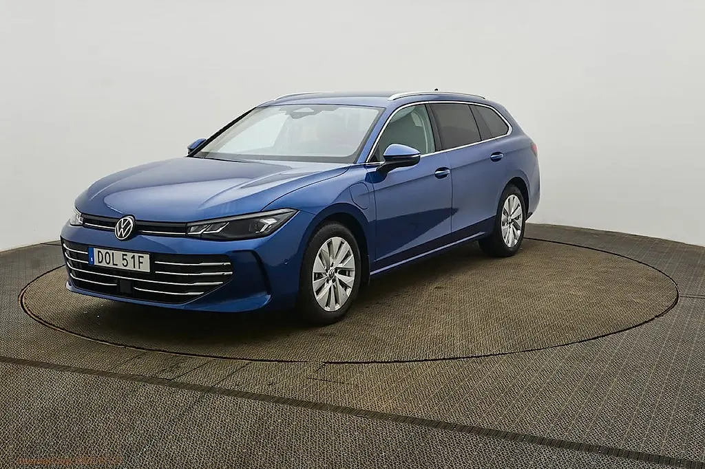 Volkswagen Passat 2025