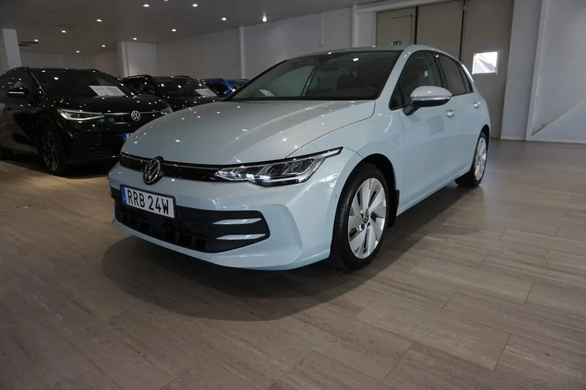 Volkswagen Golf 2025