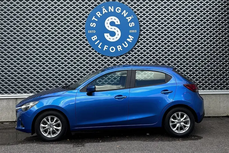 Mazda 2 2015