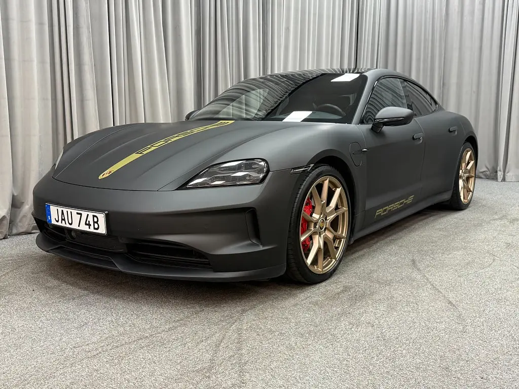 Porsche Taycan 2025