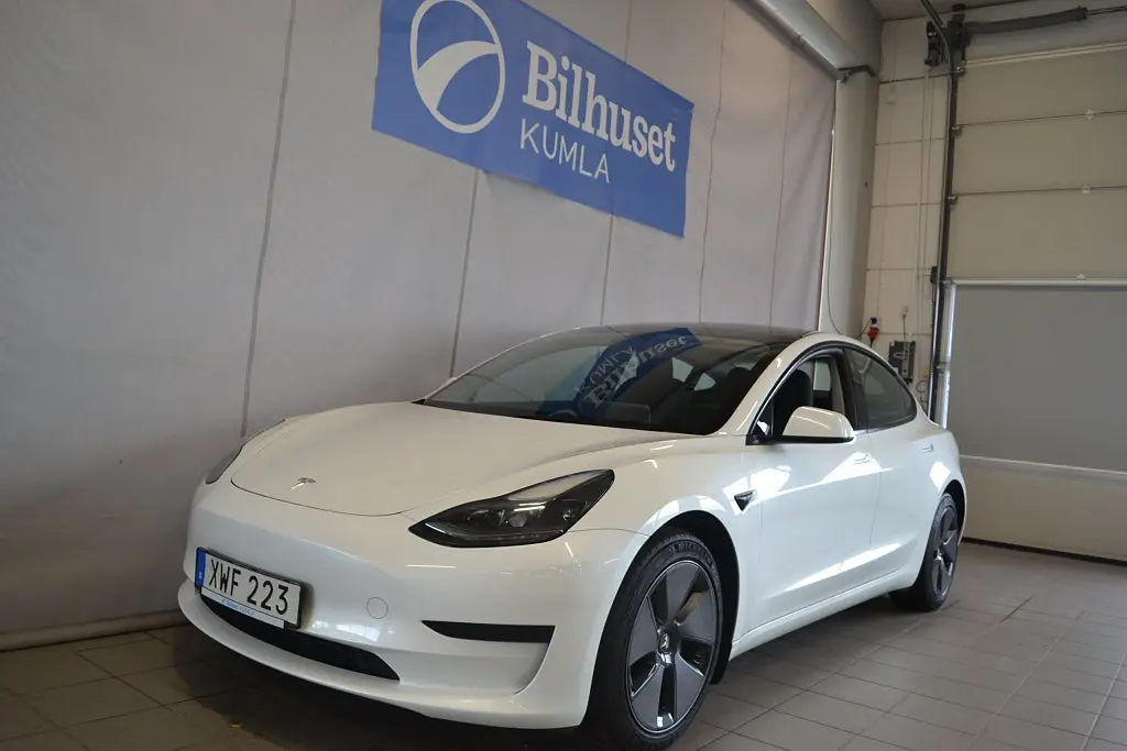 Tesla Model 3 2023