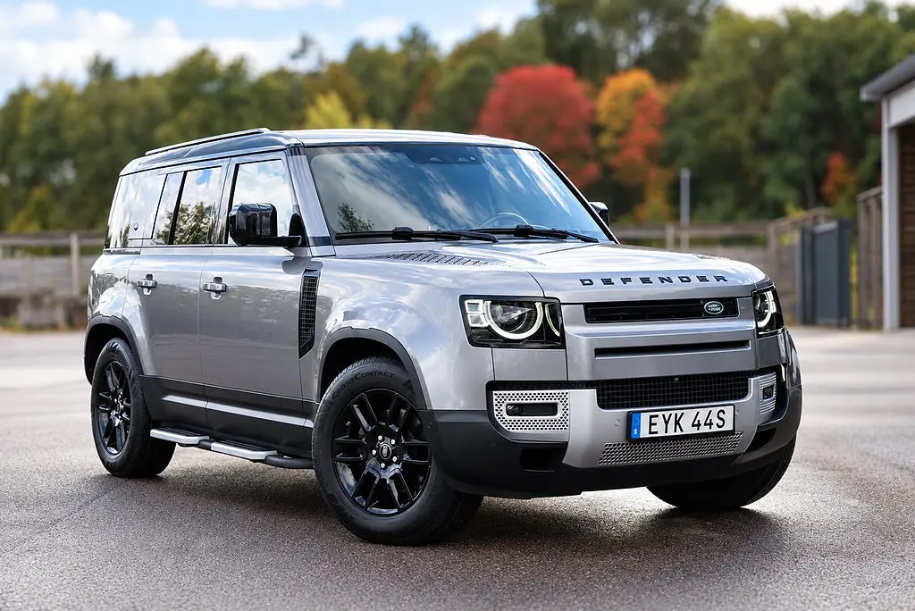 Land Rover Defender 2020