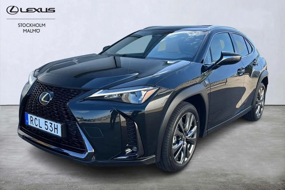 Lexus UX 2026