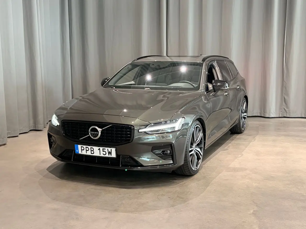 Volvo V60 2022