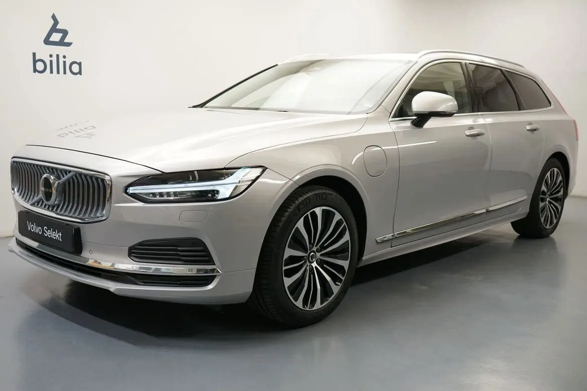 Volvo V90 2024