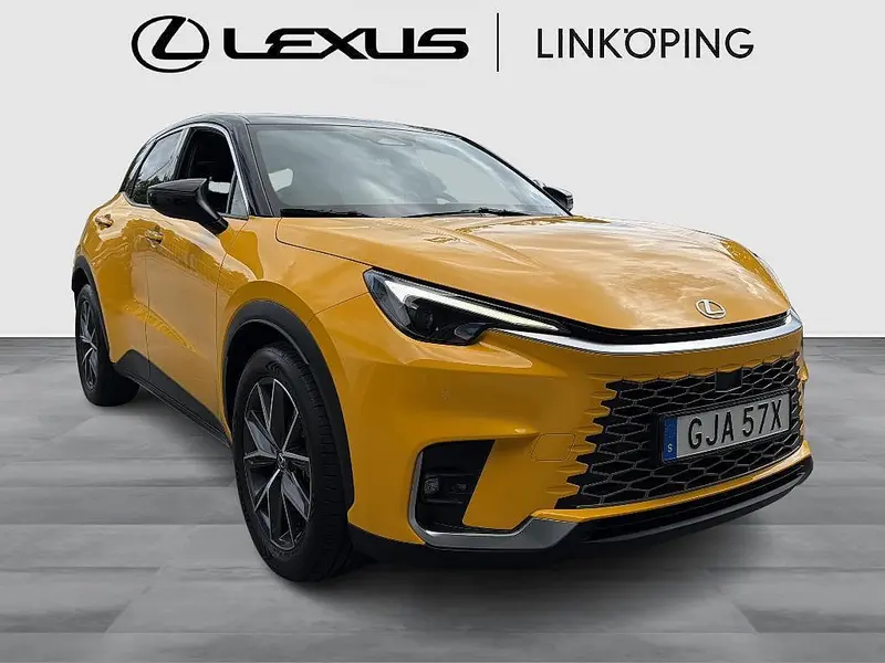 Lexus LBX 2024