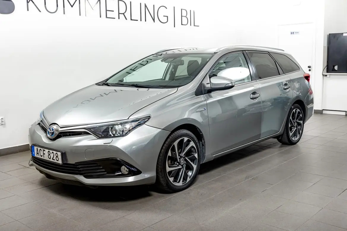 Toyota Auris 2015