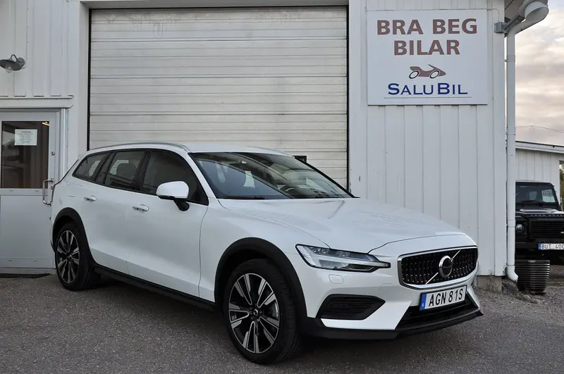 Volvo V60 2023