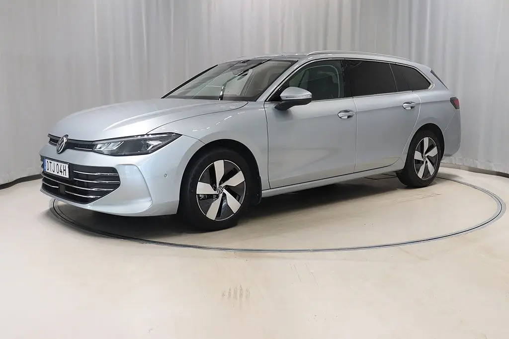Volkswagen Passat 2025