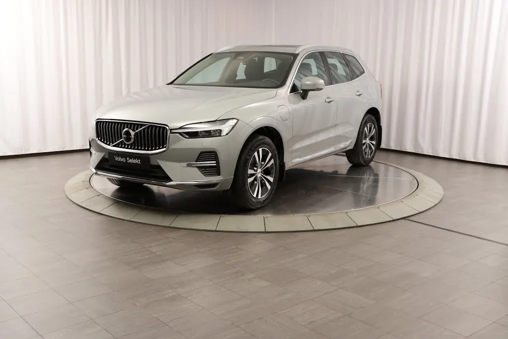 Volvo XC60 2025