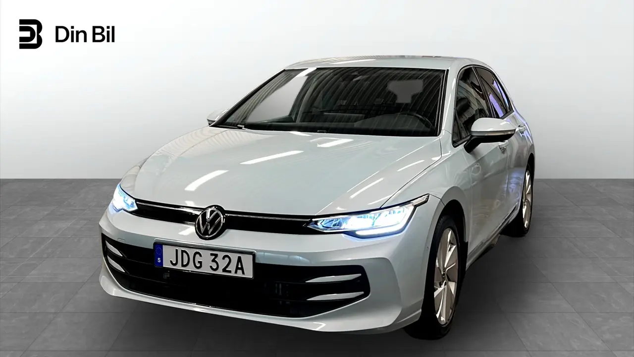 Volkswagen Golf 2025