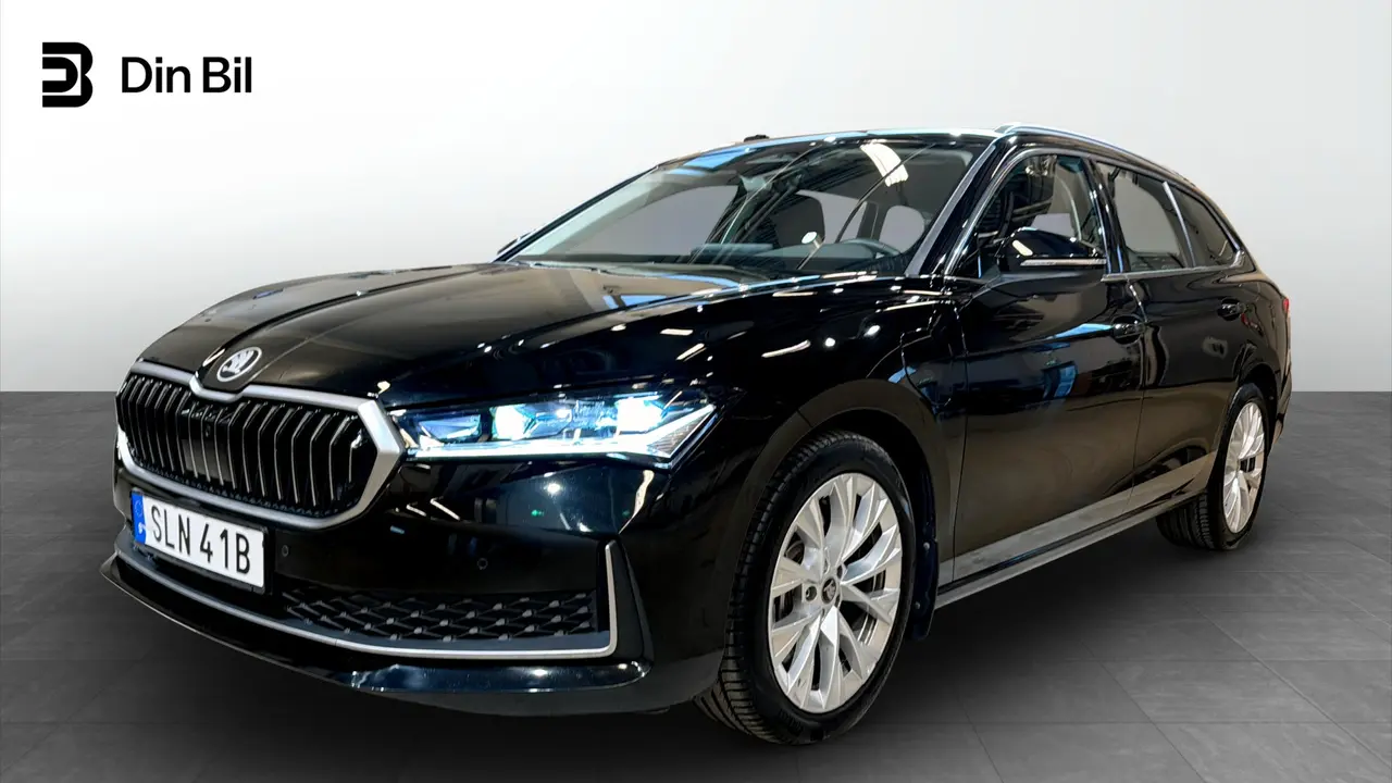Skoda Superb 2025