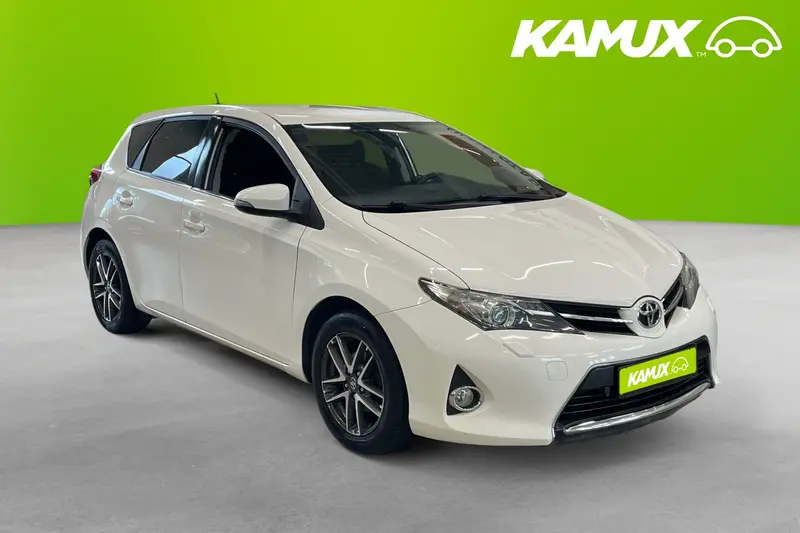 Toyota Auris 2015