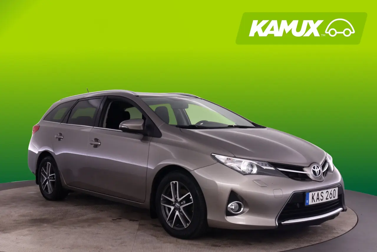 Toyota Auris 2015