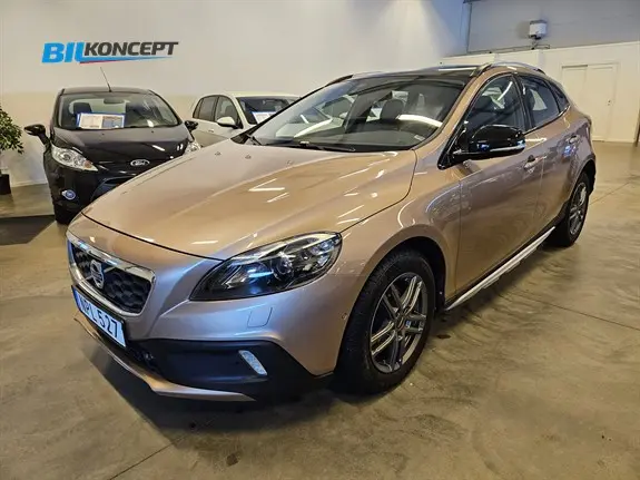 Volvo V40 2015