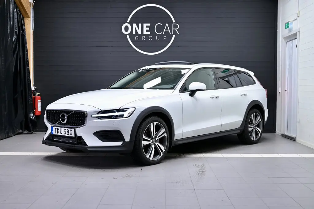 Volvo V60 2022