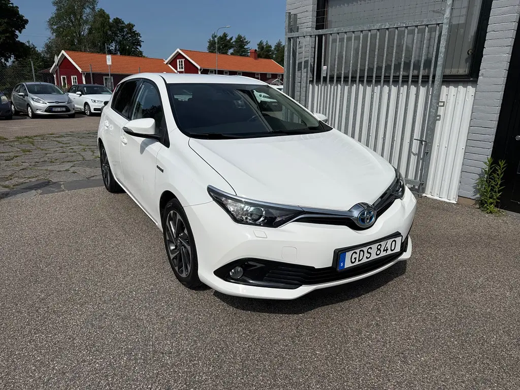 Toyota Auris 2016