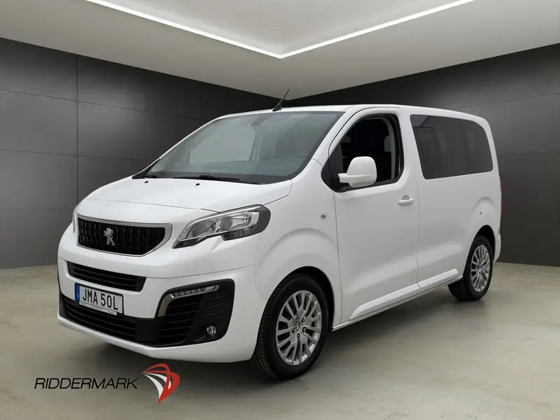 Peugeot Traveller 2021