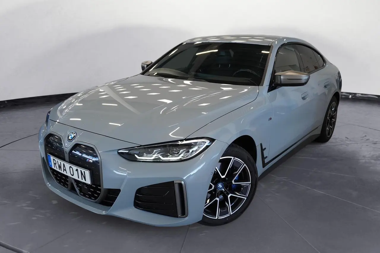 BMW i4 2023