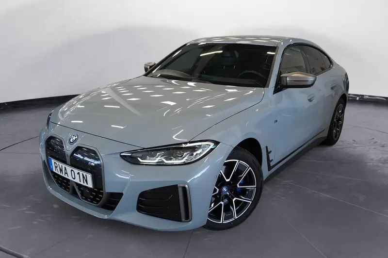 BMW i4 2023