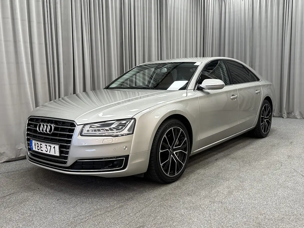 Audi A8 2016