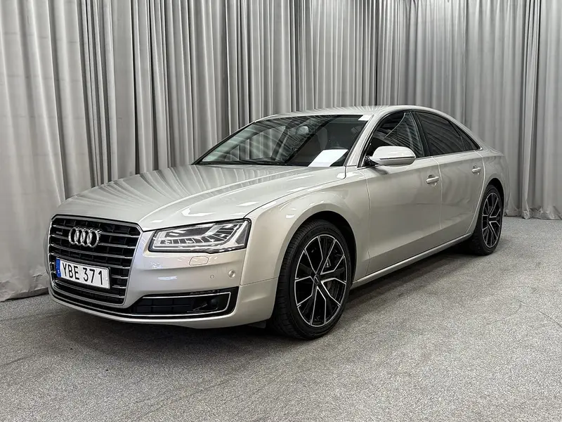 Audi A8 2016