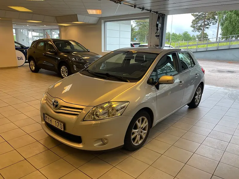 Toyota Auris 2013