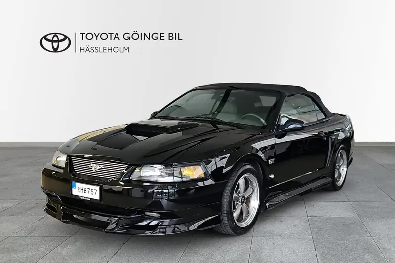 Ford Mustang 2003